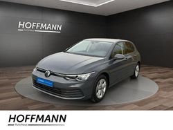 Grau Gebraucht 2020 VW Golf VII Life Limousine | 21.650 € (Etwas zu teuer)