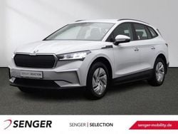 Moon weiss perleffekt Gebraucht 2023 Skoda Enyaq iV Loft SUV | 22.480 € (Guter Preis)