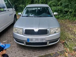 Silber Gebraucht 2005 Skoda Superb Limousine | 1.200 €