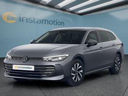 Grau Gebraucht 2024 VW Passat Kombi | 37.999 € (Guter Preis)