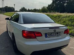Weiß Gebraucht 2008 BMW 325 Cabriolet M Sport Cabrio | 10.999 € (Etwas zu teuer)