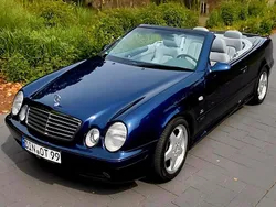 Blau Gebraucht 1999 Mercedes CLK200 Cabrio | 16.900 €