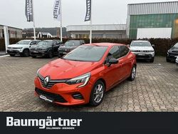 Orange Gebraucht 2022 Renault Clio V Intens Kleinwagen | 13.880 € (Fairer Preis)