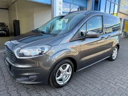 Grau Gebraucht 2018 Ford Tourneo Courier Trend Van / Kleinbus | 10.990 € (Guter Preis)