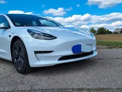 Weiß Gebraucht 2023 Tesla Model 3 Long Range Limousine | 32.990 € (Etwas zu teuer)