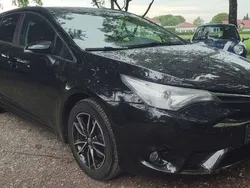 Black mica / ink Gebraucht 2016 Toyota Avensis Business Edition Kombi | 9.590 € (Fairer Preis)