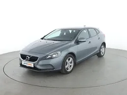 Grau Gebraucht 2017 Volvo V40 Kinetic Kombi | 15.300 €