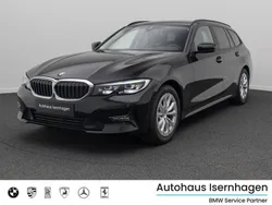 Schwarz ii668schwarz Gebraucht 2021 BMW 320 Sport Line Limousine | 22.999 € (Superpreis)