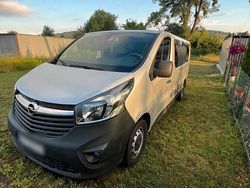 Silber Gebraucht 2016 Opel Vivaro Van | 9.800 €