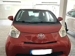 Orange Gebraucht 2012 Toyota iQ Kleinwagen | 4.200 € (Fairer Preis)