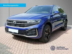 Lapiz blue metallic Gebraucht 2024 VW Touareg R-line SUV | 63.950 € (Etwas zu teuer)