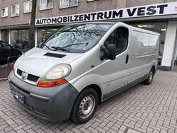 Grau Gebraucht 2006 Renault Trafic Van / Kleinbus | 3.380 €