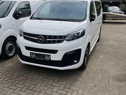 Weiß Gebraucht 2022 Opel Vivaro Elegance Van | 23.900 € (Teuer)