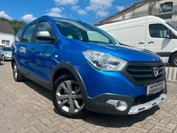 Blau Gebraucht 2015 Dacia Lodgy Stepway Van / Kleinbus | 9.999 € (Etwas zu teuer)