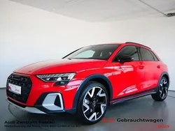 Rot Gebraucht 2024 Audi A3 Sport Limousine | 42.390 €