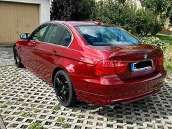 Rot Gebraucht 2011 BMW 318 Sport Line Limousine | 5.499 € (Fairer Preis)