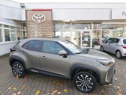Braun Gebraucht 2021 Toyota Yaris Cross Team SUV | 22.930 € (Fairer Preis)