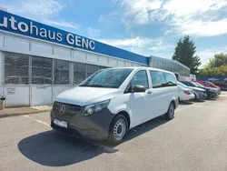 Weiß Gebraucht 2020 Mercedes Vito Van / Kleinbus | 21.990 € (Etwas zu teuer)