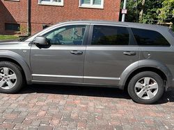 Grau Gebraucht 2011 Fiat Freemont SUV | 6.299 € (Fairer Preis)