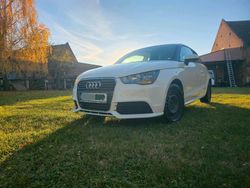 Weiß Gebraucht 2011 Audi A1 Kleinwagen | 6.999 € (Fairer Preis)