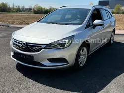 Silber Gebraucht 2019 Opel Astra Business Kombi | 8.000 € (Fairer Preis)