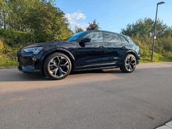 Schwarz Gebraucht 2023 Audi e-tron Comfort SUV | 44.900 € (Guter Preis)