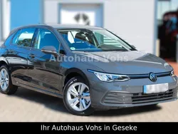 Grau Gebraucht 2023 VW Golf VIII Life Limousine | 21.470 € (Guter Preis)