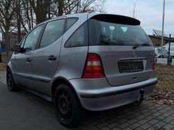 Grau Gebraucht 2001 Mercedes A140 Kleinwagen | 600 €