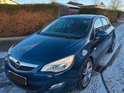 Blau Gebraucht 2010 Opel Astra Cosmo Limousine | 4.800 € (Fairer Preis)