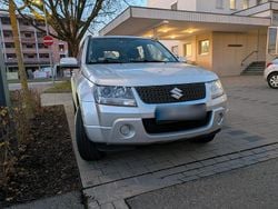 Silber Gebraucht 2012 Suzuki Grand Vitara SUV | 10.500 €