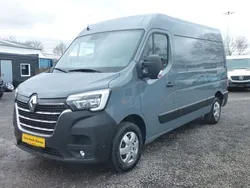Städtisches grau Gebraucht 2022 Renault Master Komfort Van | 22.610 € (Fairer Preis)
