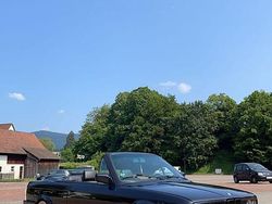 Schwarz Gebraucht 1990 BMW 325 Cabriolet Cabrio | 10.700 €