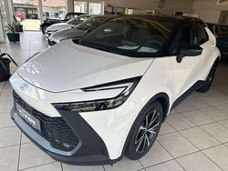 Weiß Gebraucht 2024 Toyota C-HR Team SUV | 31.500 € (Fairer Preis)