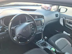 Gold Gebraucht 2013 Kia Ceed 2 Kombi | 6.000 € (Guter Preis)