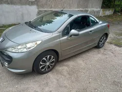 Silber Gebraucht 2009 Peugeot 207 CC Cabrio | 2.950 € (Guter Preis)