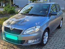 Grau Gebraucht 2013 Skoda Fabia Kleinwagen | 5.400 € (Teuer)