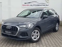 Grau Gebraucht 2019 Audi Q3 Ambiente SUV | 28.600 € (Fairer Preis)