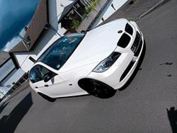 Blau Gebraucht 2005 BMW 330 Limousine | 7.100 € (Guter Preis)