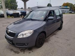 Grau Gebraucht 2008 Skoda Roomster Style Van / Kleinbus | 900 € (Superpreis)