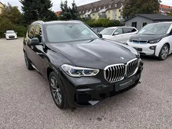 Saphirschwarz Gebraucht 2023 BMW X5 M Sport SUV | 59.200 € (Superpreis)