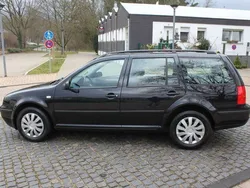 Schwarz Gebraucht 2001 VW Golf IV Edition Kombi | 2.650 € (Etwas zu teuer)