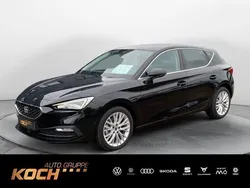 Schwarz Gebraucht 2023 Seat Leon XCELLENCE Kleinwagen | 22.489 €