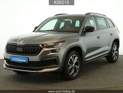 Graphitegrau metallic Gebraucht 2023 Skoda Kodiaq SportLine SUV | 36.380 € (Etwas zu teuer)