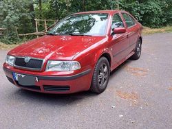 Rot Gebraucht 2006 Skoda Octavia Tour Limousine | 2.200 € (Fairer Preis)