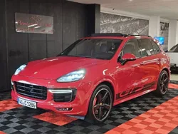 Rot (karminrot) Gebraucht 2016 Porsche Cayenne GTS Chrono SUV | 37.700 € (Fairer Preis)