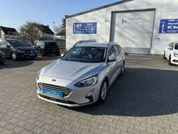 Polarsilber metallic Gebraucht 2020 Ford Focus Kombi | 12.200 € (Fairer Preis)