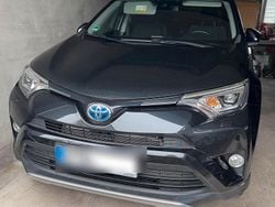 Schwarz Gebraucht 2017 Toyota RAV4 Hybrid Edition-S SUV | 21.500 € (Guter Preis)