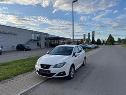 Weiß Gebraucht 2011 Seat Ibiza Reference Limousine | 3.200 € (Etwas zu teuer)
