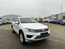 Weiß Gebraucht 2016 VW Touareg Exclusive SUV | 26.350 € (Etwas zu teuer)