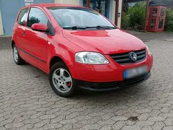 Rot Gebraucht 2005 VW Fox Kleinwagen | 1.850 € (Fairer Preis)